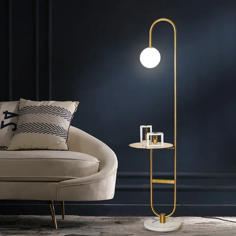Moderne Stehlampe mit integriertem Beistelltisch - Image 6