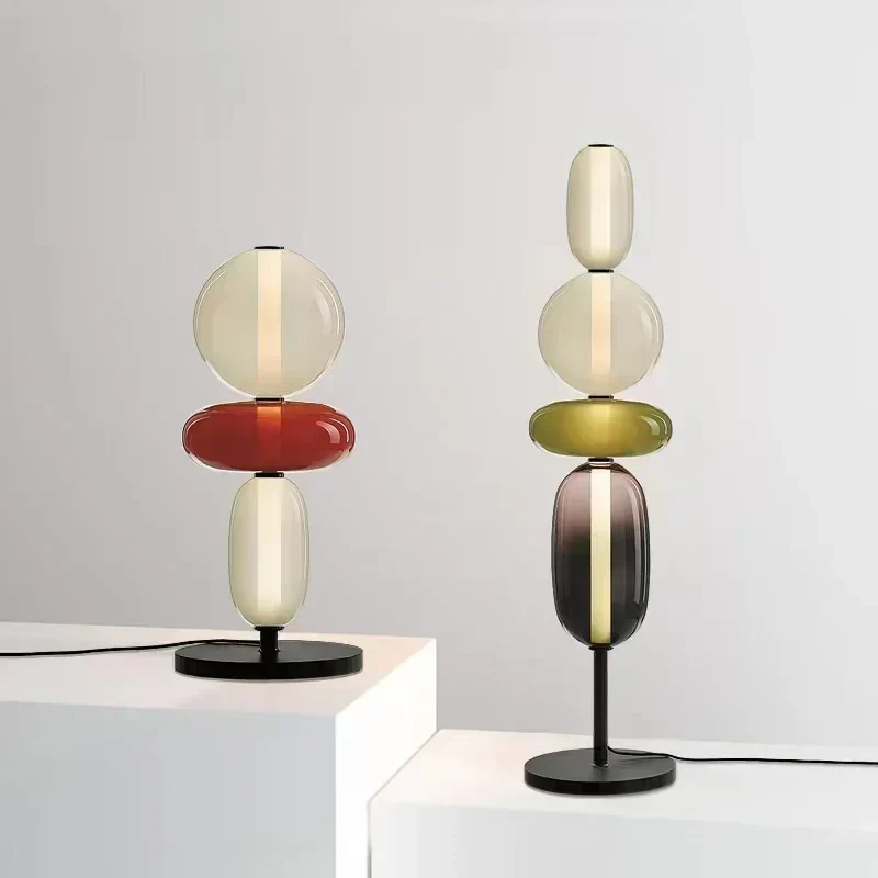 Designer-Stehlampe mit Farbdetails - Image 6