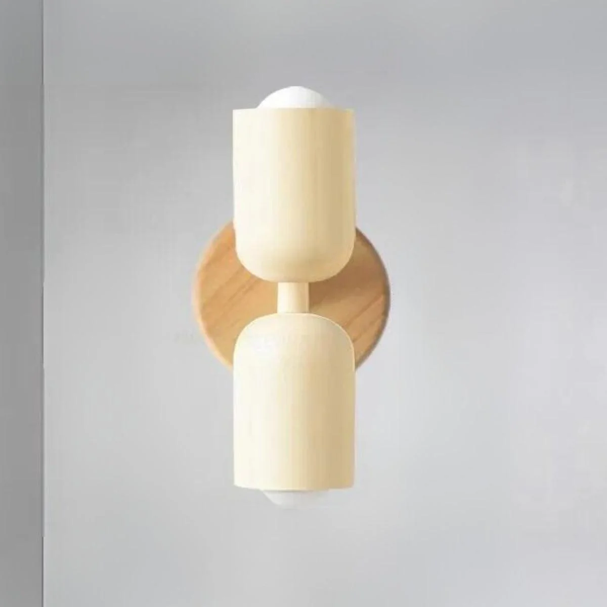 Doppelkopf Wandlampe Holz - Image 8