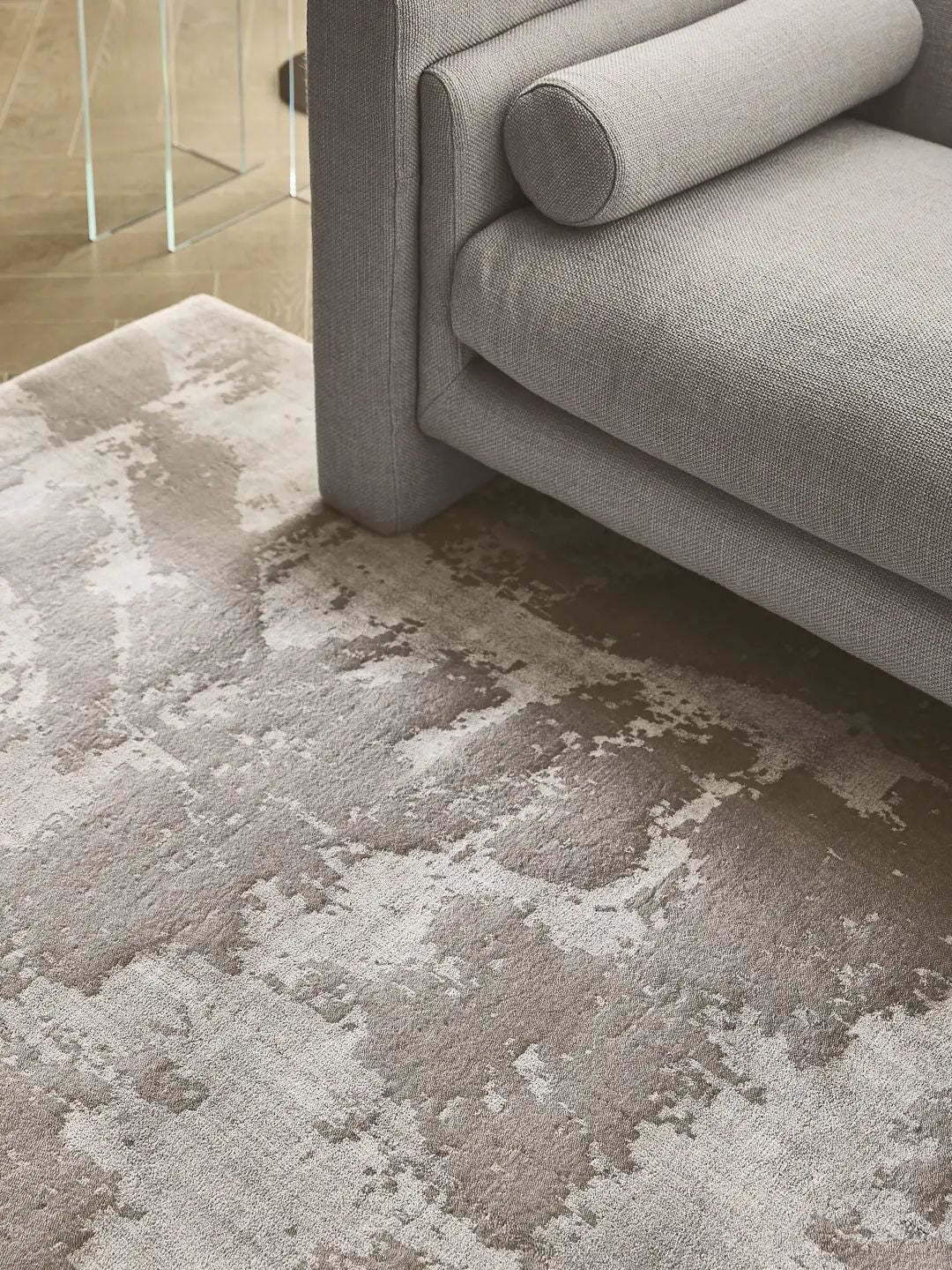 Grauer Viskose Teppich Wohnzimmer - Image 3