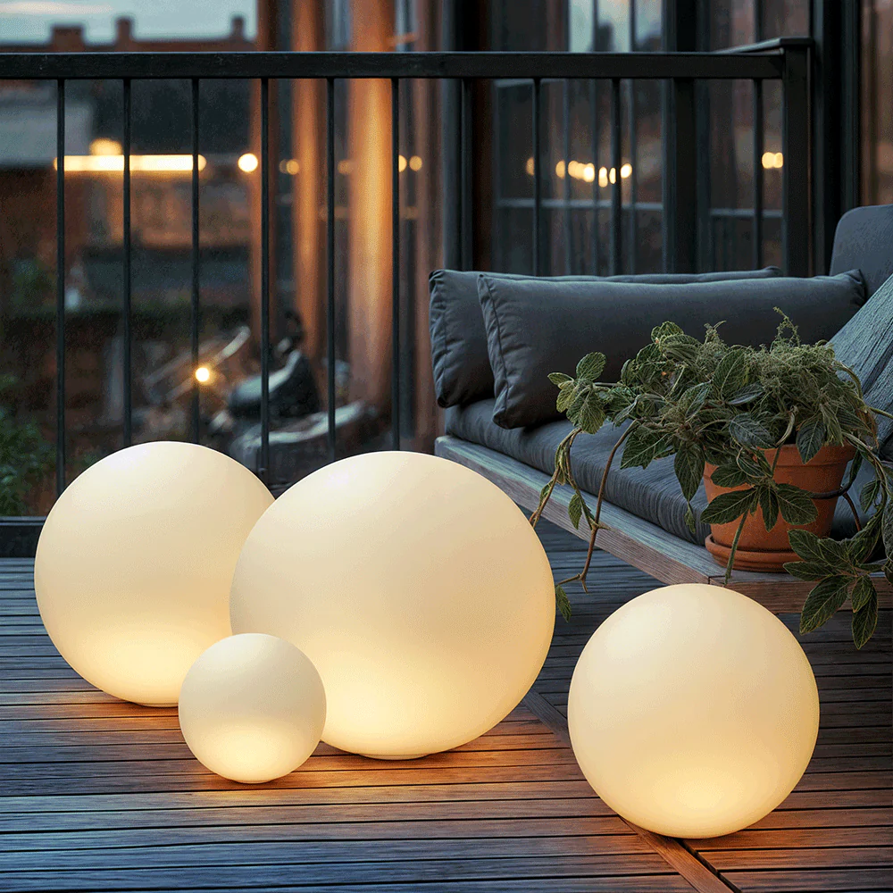 Moderne kugelförmige LED-Gartenlampe - Image 3