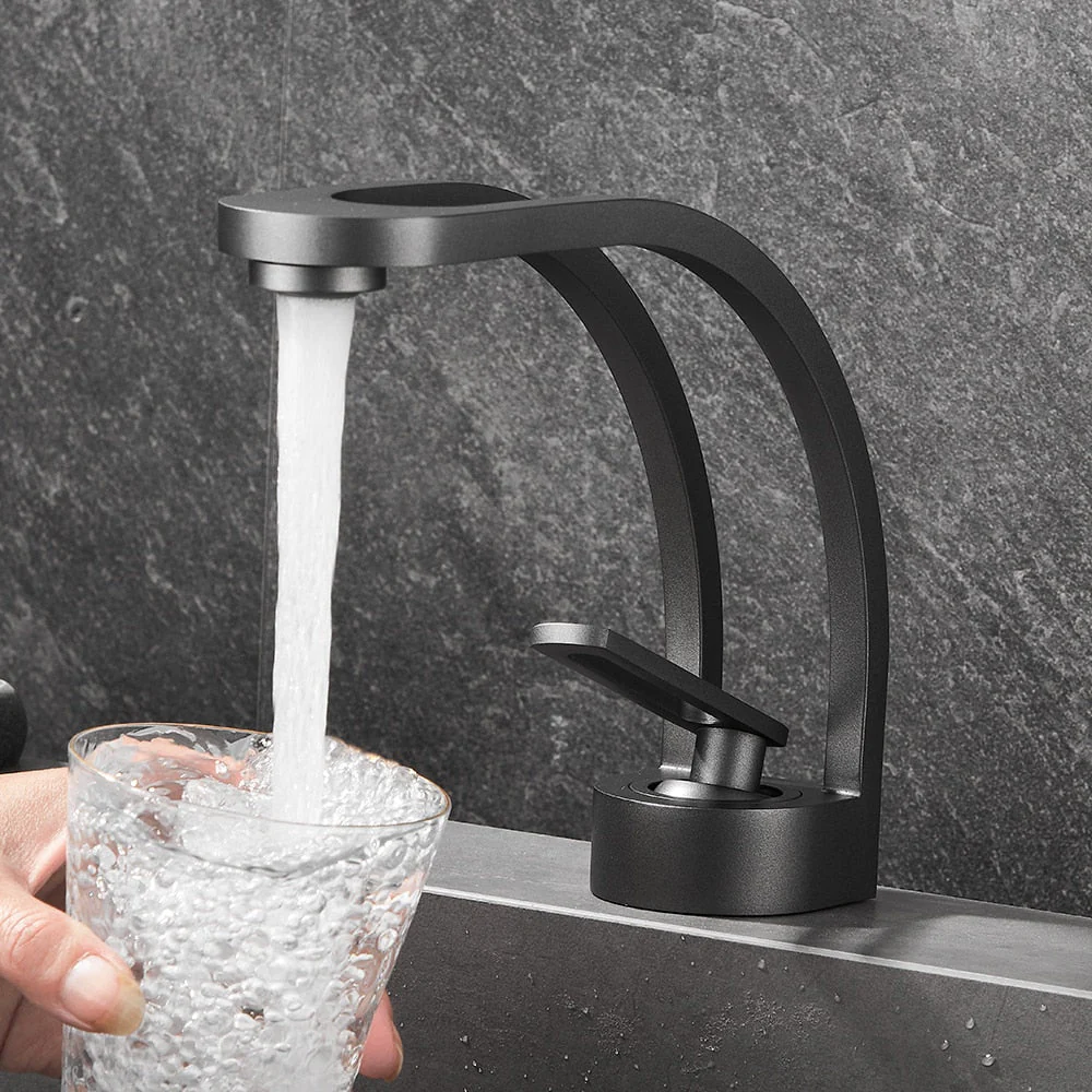 Gebogene Premium-Armatur fürs Bad – Innovatives Dual-Channel-System & edles Design - Image 5