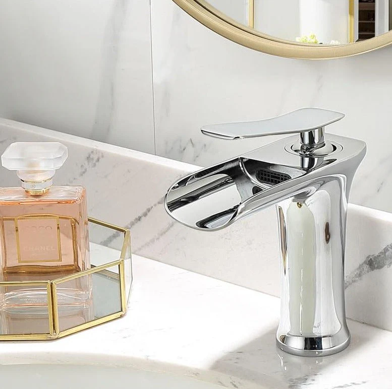 Moderne Wasserfall-Badezimmerarmatur – Stil & Eleganz - Image 14