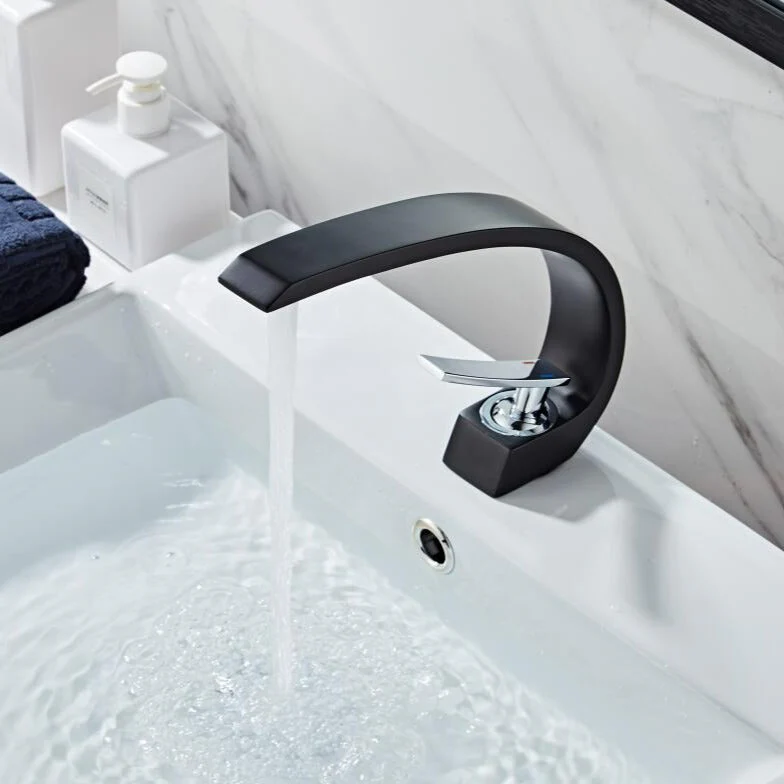 Moderner Badezimmer-Wasserhahn – Stilvoll & Funktional - Image 14