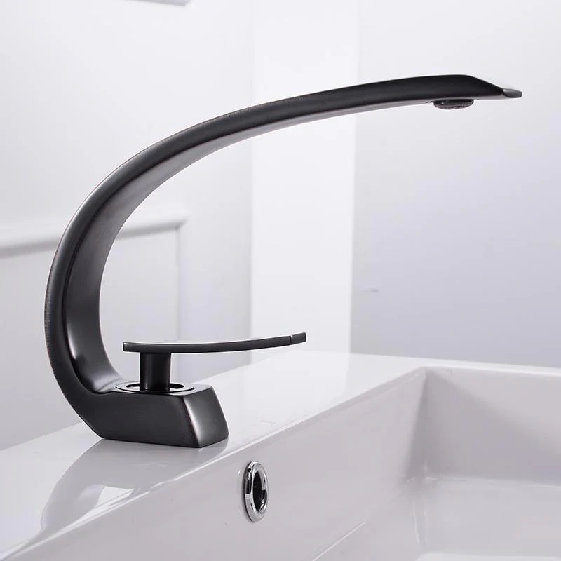 Moderner Badezimmer-Wasserhahn – Stilvoll & Funktional - Image 19