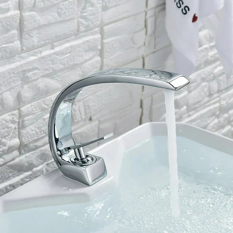 Moderner Badezimmer-Wasserhahn – Stilvoll & Funktional - Image 3