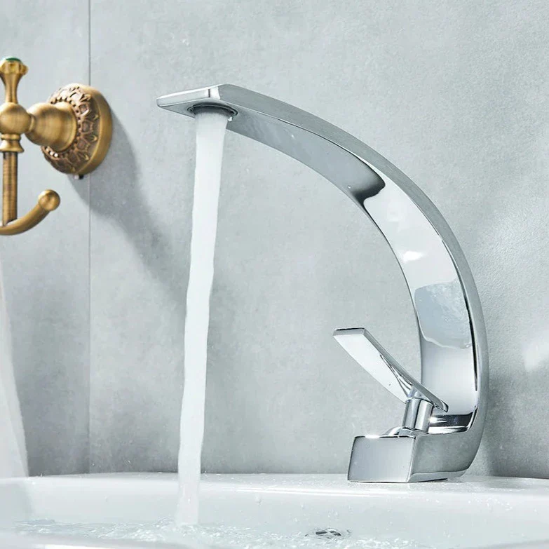 Moderner Badezimmer-Wasserhahn – Stilvoll & Funktional - Image 5