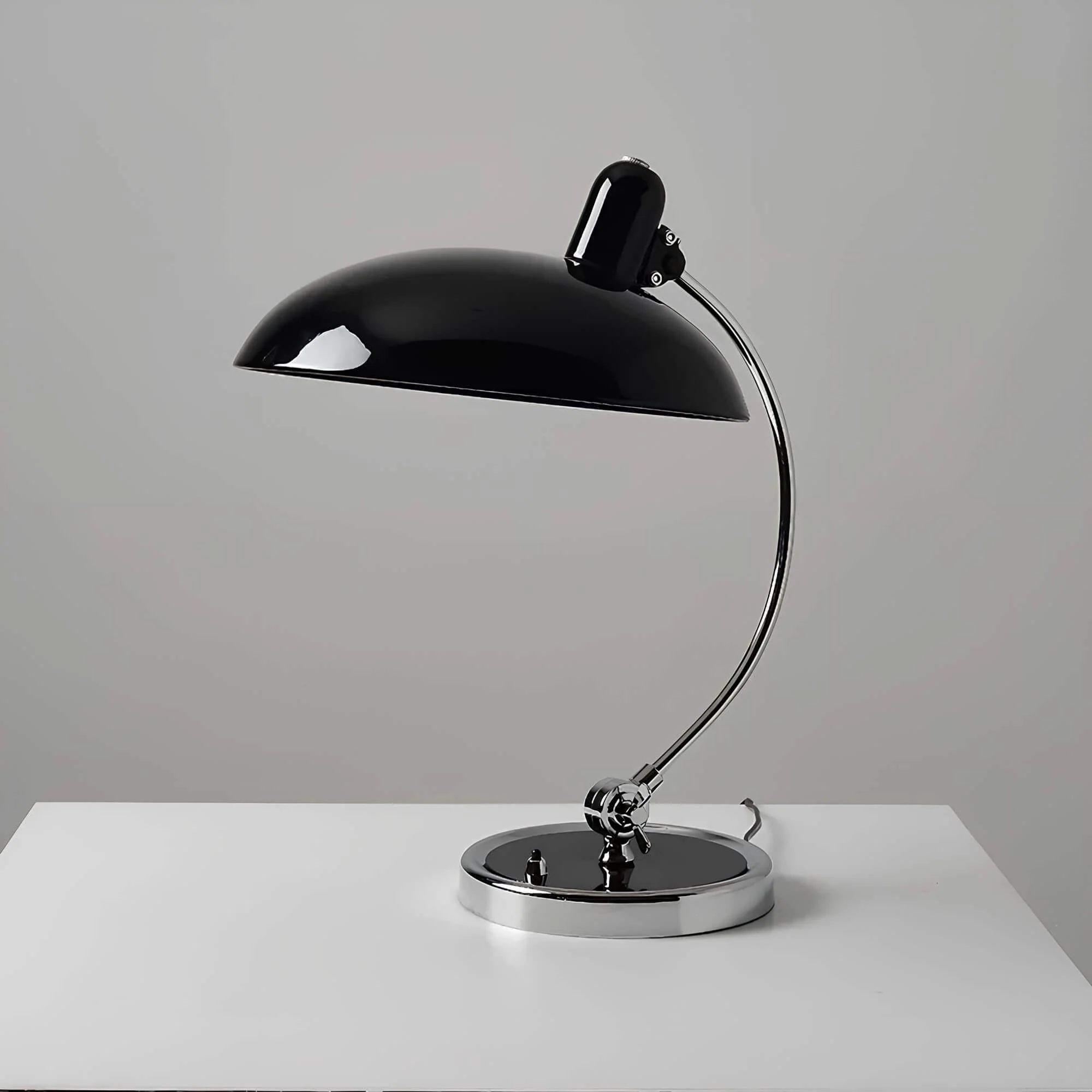 Moderne Tischlampe – Schlicht, hell & funktional - Image 8