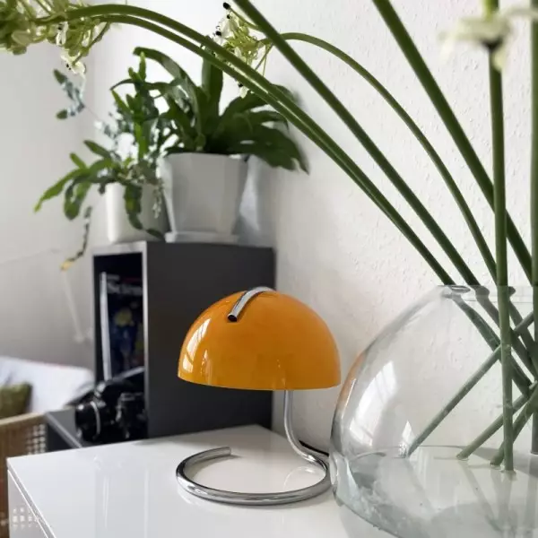 Postmoderne Tischleuchte aus Metall & Glas - Image 10