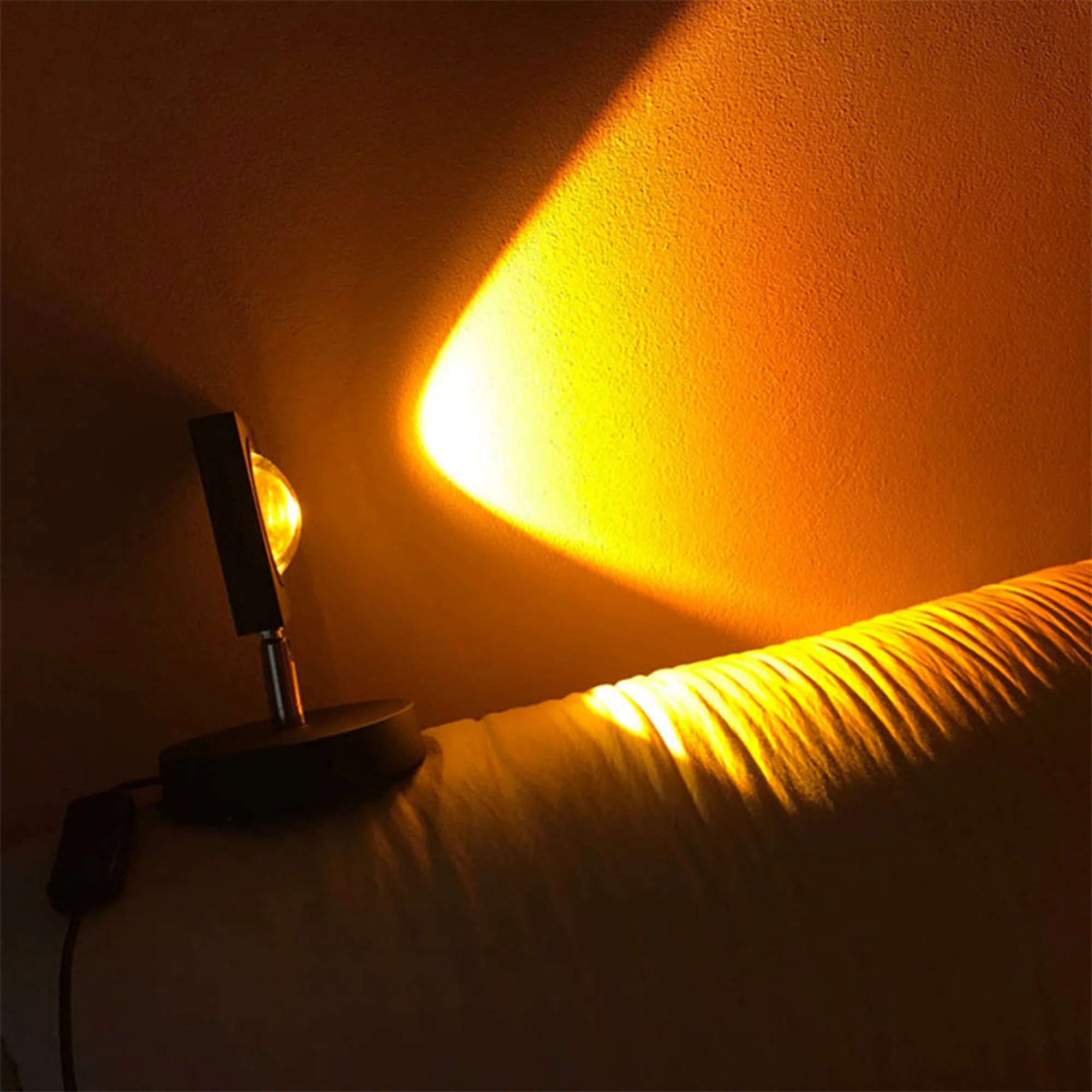 SunsetGlow Retro Tischlampe - Image 9