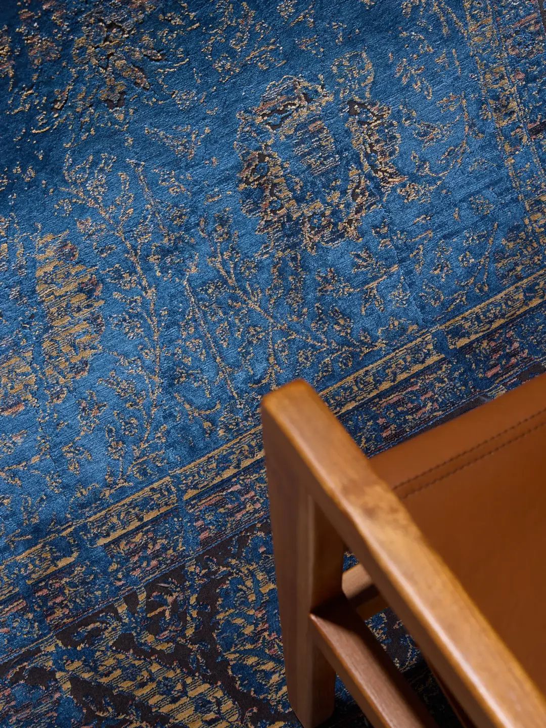 Blauer Vintage Teppich Wohnzimmer - Image 9