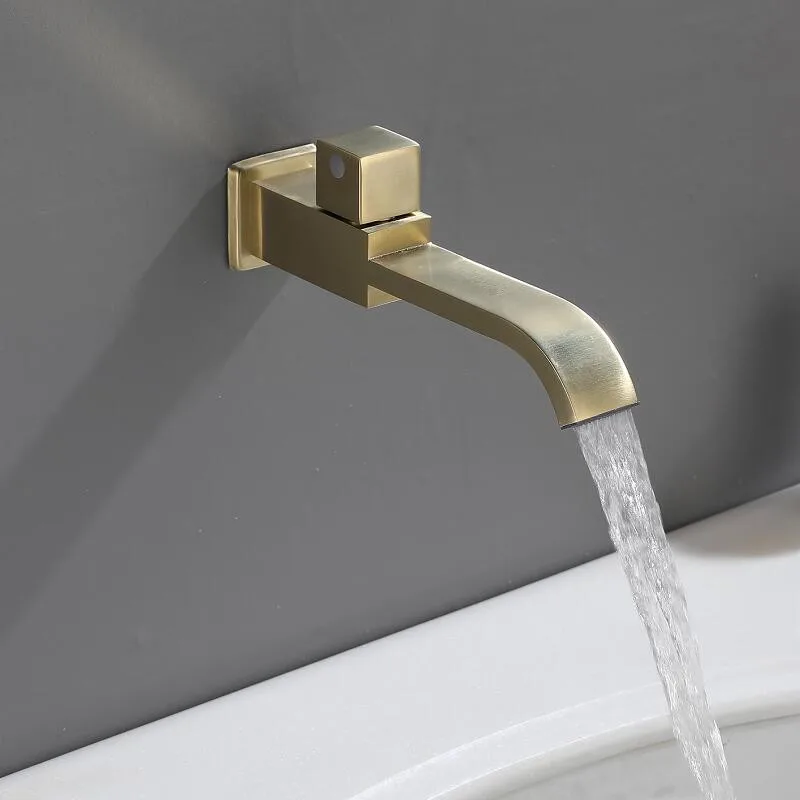 Wandmontierter Wasserhahn mit gebürstetem Gold-Finish - Image 2