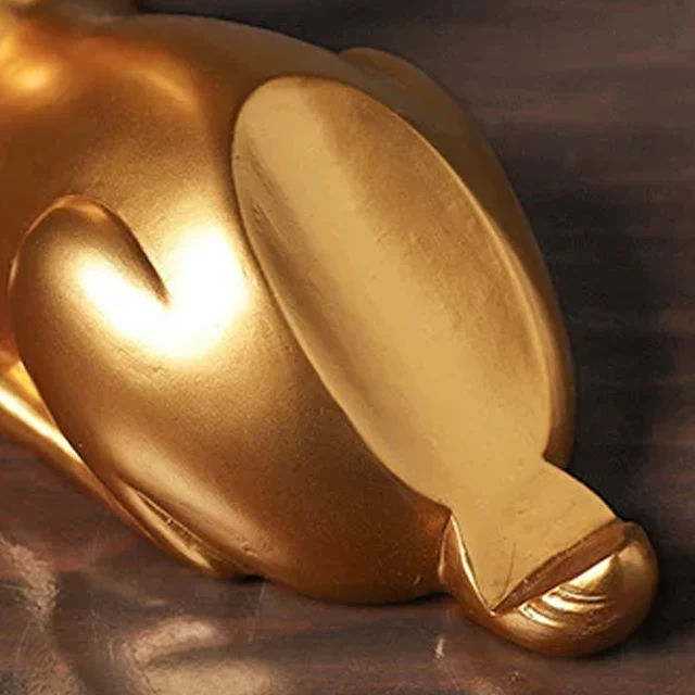 Dekoratives Weinregal mit Hirschmotiv – In edlem Gold-Finish - Image 6
